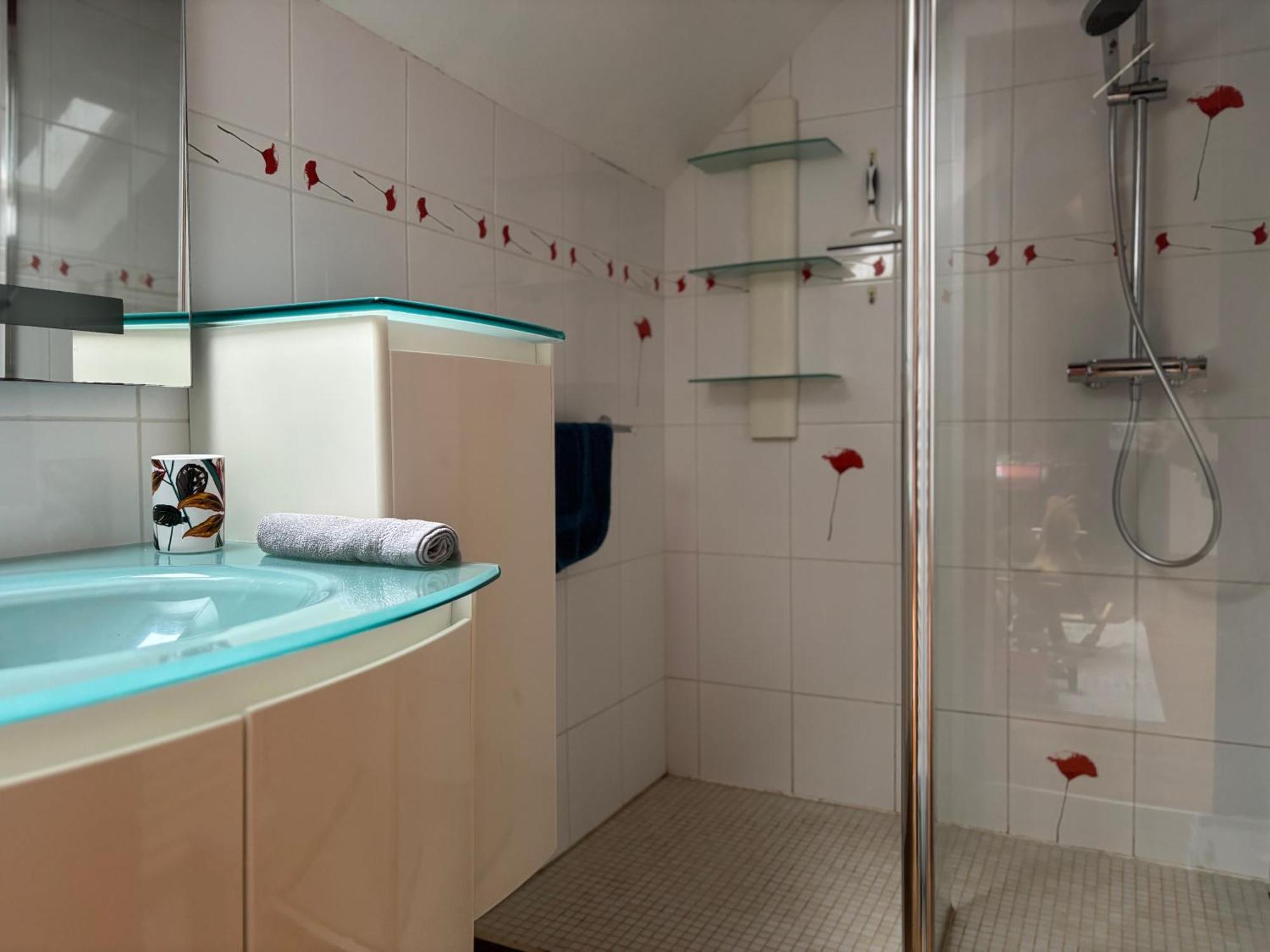 Le So Art, Grande Maison 4 Chambres, Terrain De Petanque, Grand Jardin Clos, Flipper, Babyfoot, Jeux Arcade, Ping Pong,1 Km Mer, Proche Golf, Port En Bessin, Bayeux Et Plages Du Debarquement, Adaptee Enfants Commes Kültér fotó